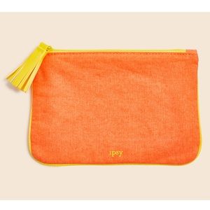 FREE W/ ANY PURCHASE!!!🧡